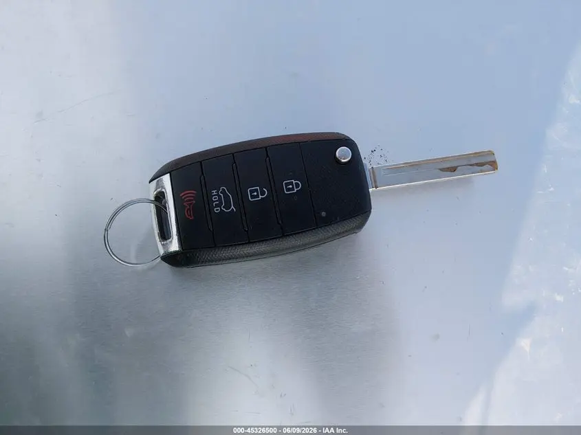 2016 KIA SORENTO 2.4L LX