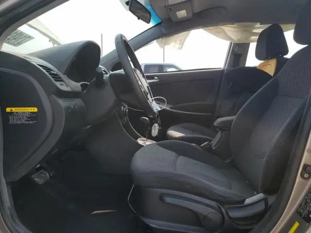 2012 HYUNDAI ACCENT GLS  