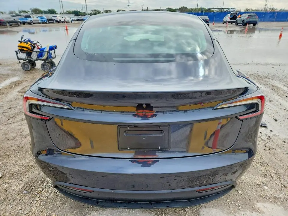 2026 TESLA MODEL 3   