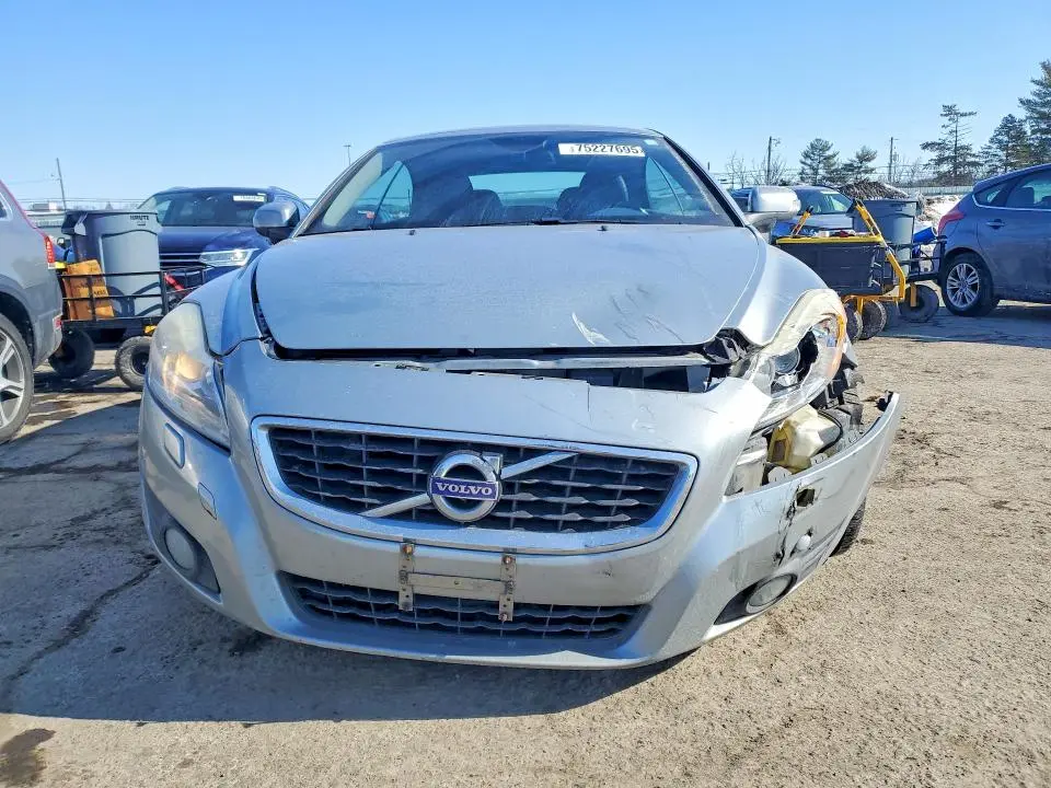 2011 VOLVO C70 T5  