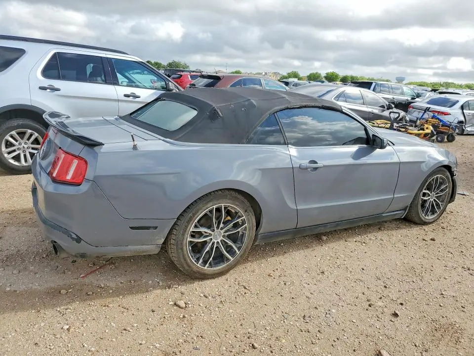 2010 FORD MUSTANG   
