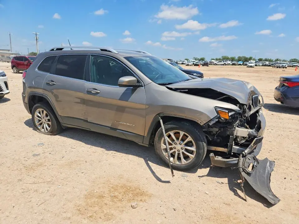 2019 JEEP CHEROKEE LATITUDE  