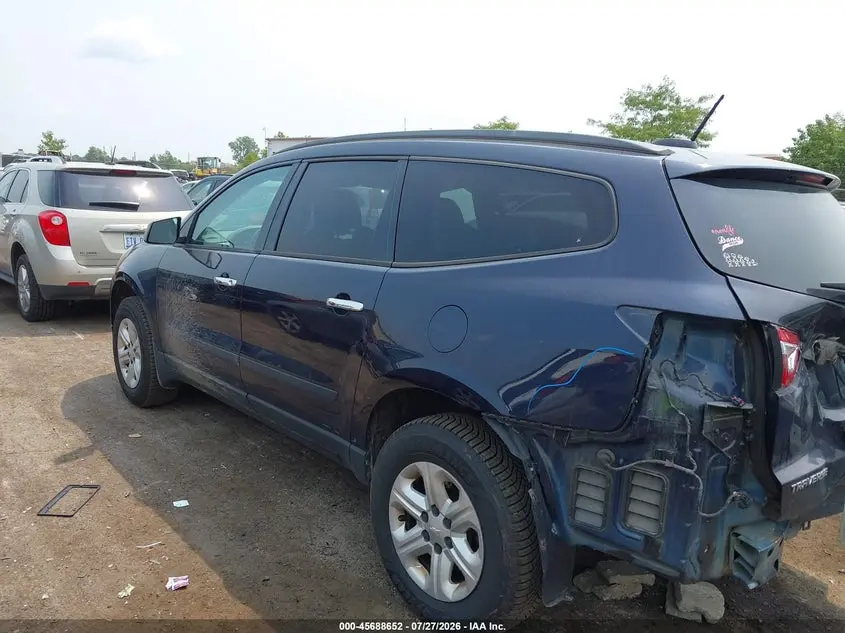 2017 CHEVROLET TRAVERSE LS