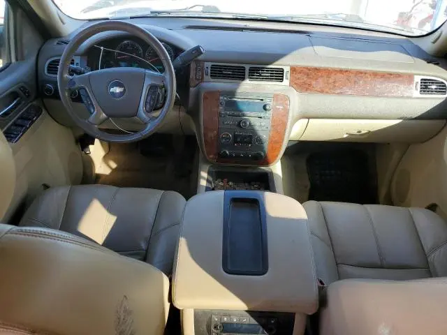2010 CHEVROLET SUBURBAN K1500 LT  
