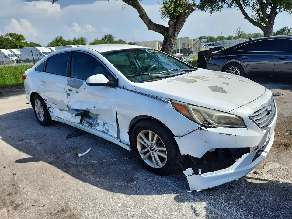 2015 HYUNDAI SONATA SE  