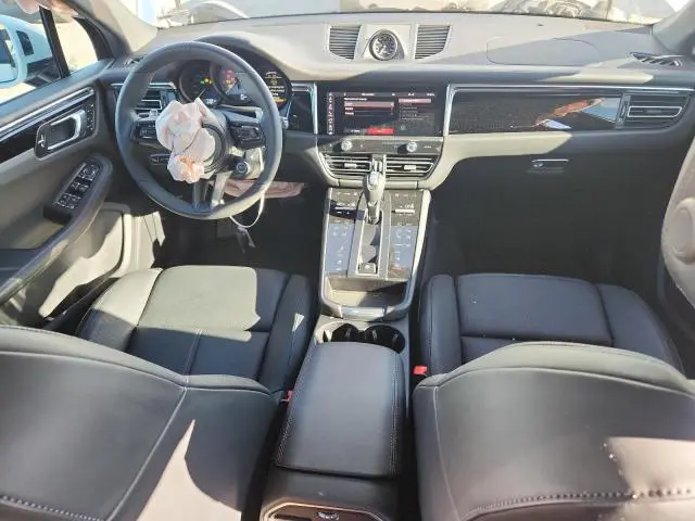 2025 PORSCHE MACAN S  