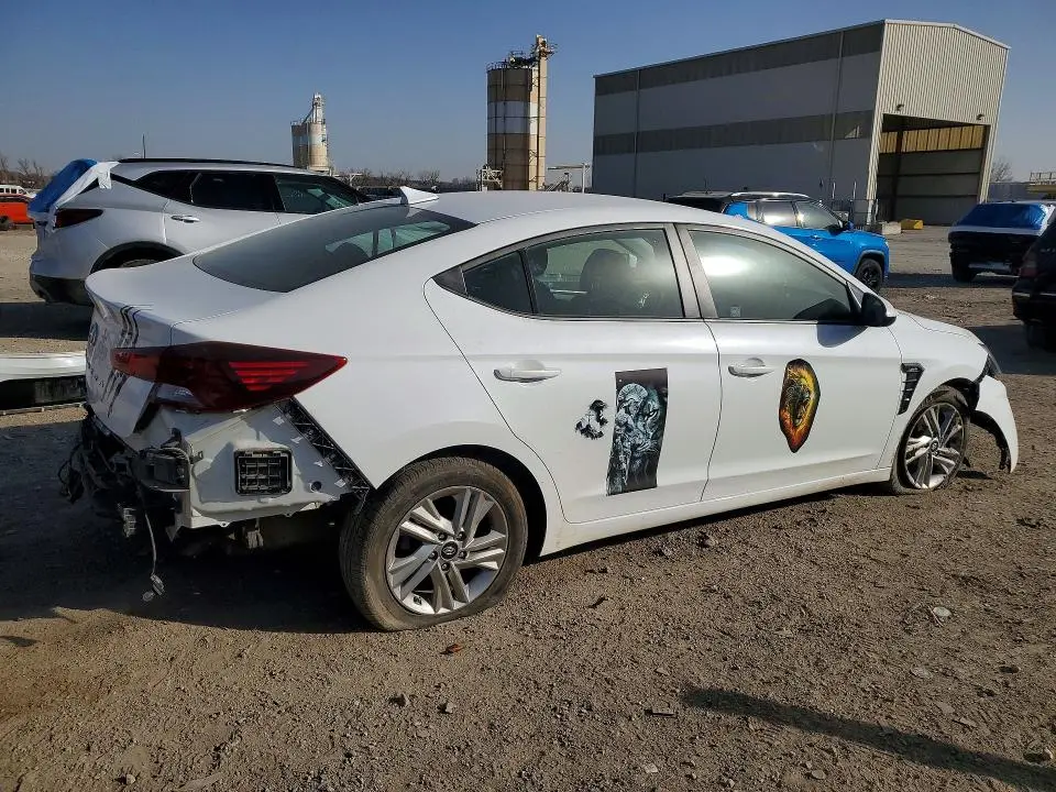 2020 HYUNDAI ELANTRA SEL  