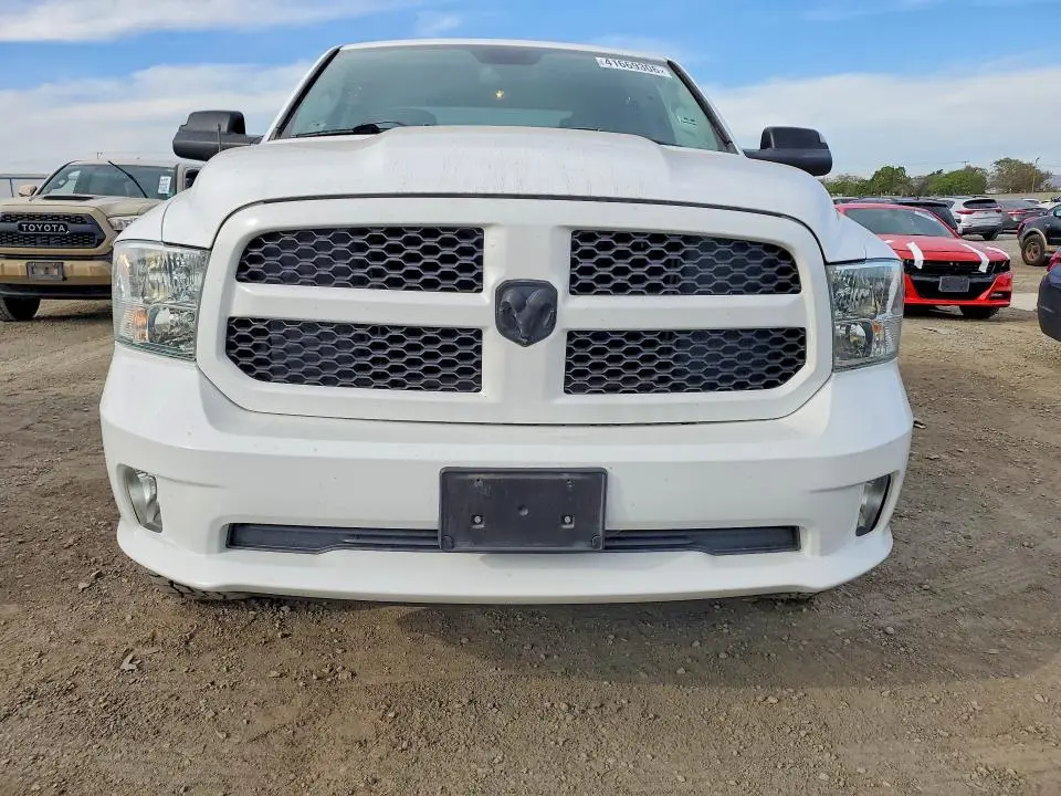 2014 RAM 1500 ST  