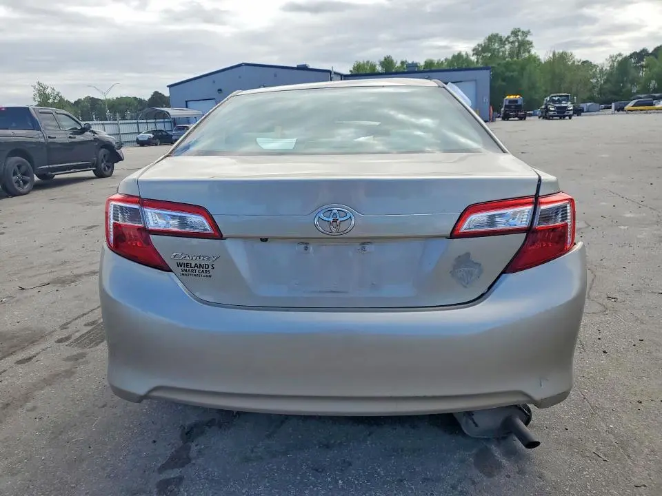 2014 TOYOTA CAMRY L  
