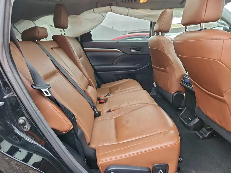 2018 TOYOTA HIGHLANDER LIMITED  