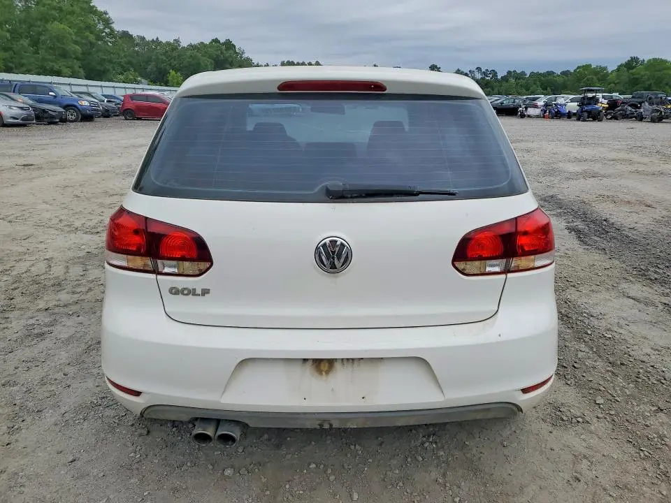 2011 VOLKSWAGEN GOLF   