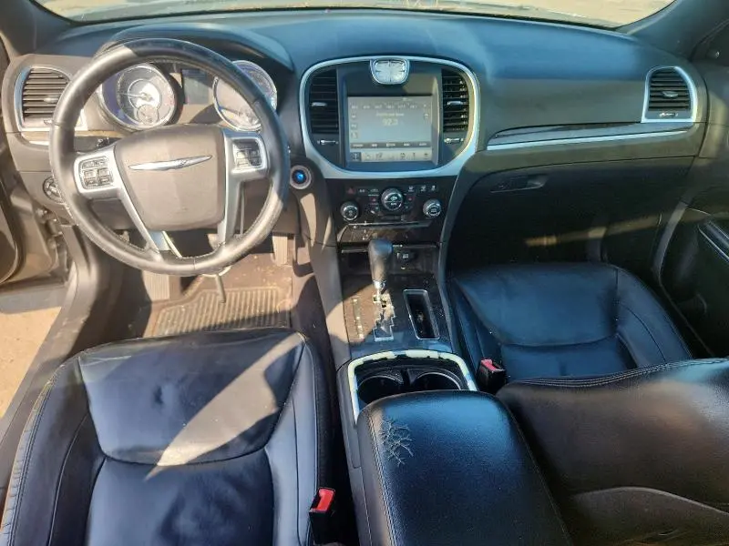 2011 CHRYSLER 300 LIMITED  