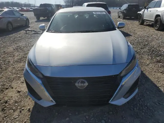 2023 NISSAN ALTIMA SV  