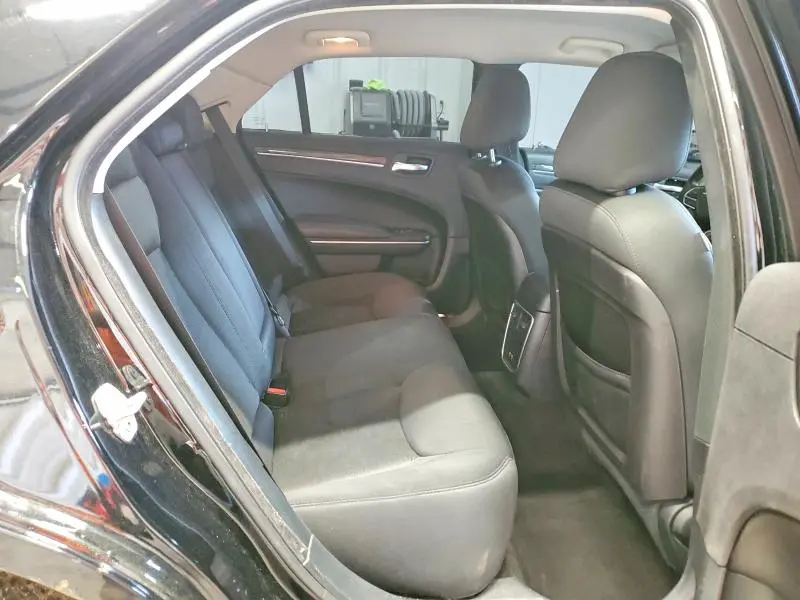 2018 CHRYSLER 300 TOURING  
