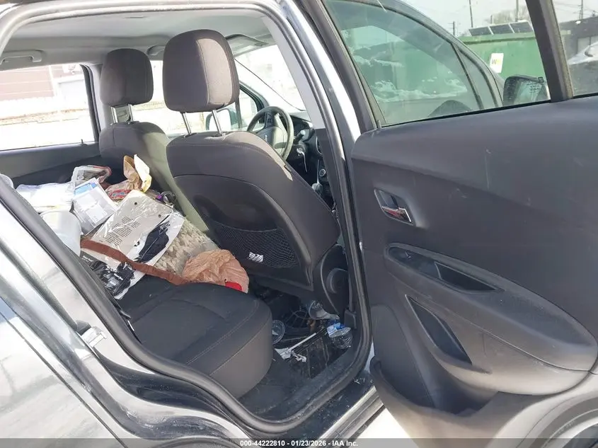 2020 CHEVROLET TRAX FWD LT