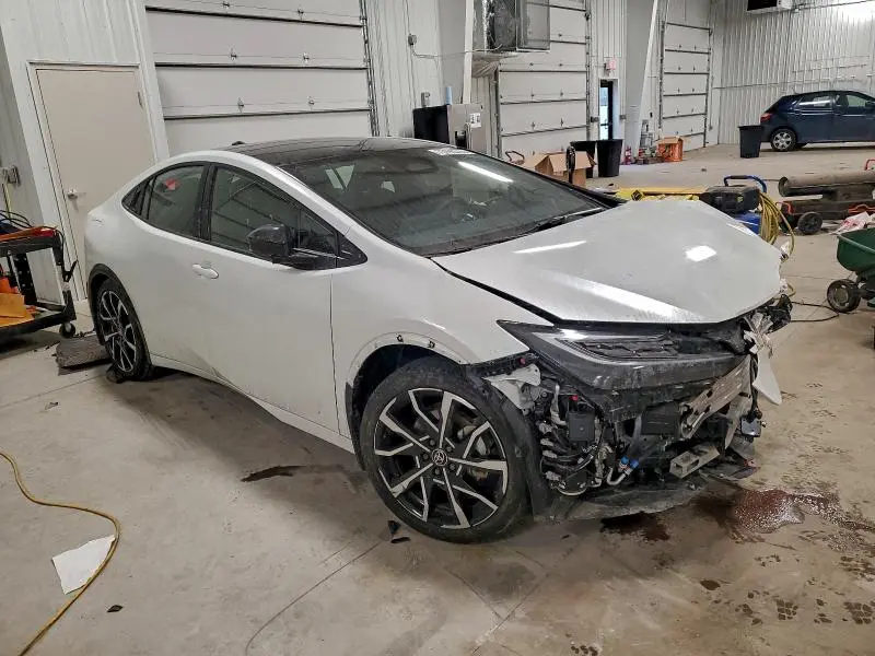 2024 TOYOTA PRIUS PRIME SE  