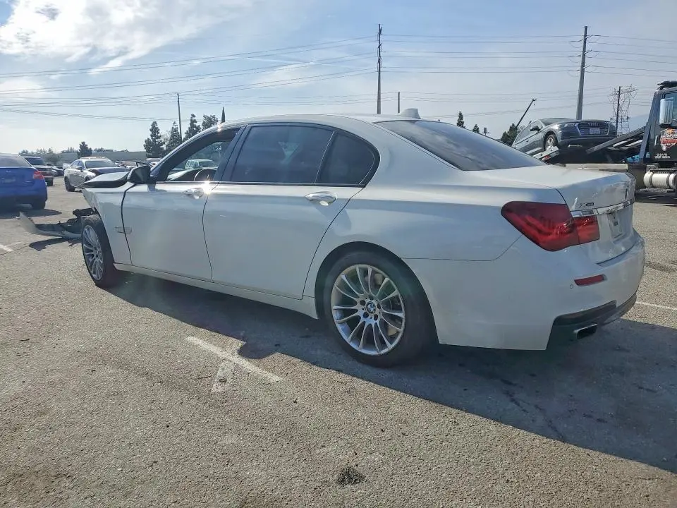 2014 BMW 750 LXI  