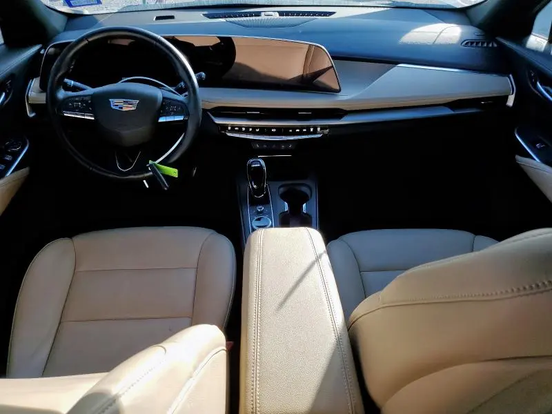 2024 CADILLAC XT4 LUXURY  