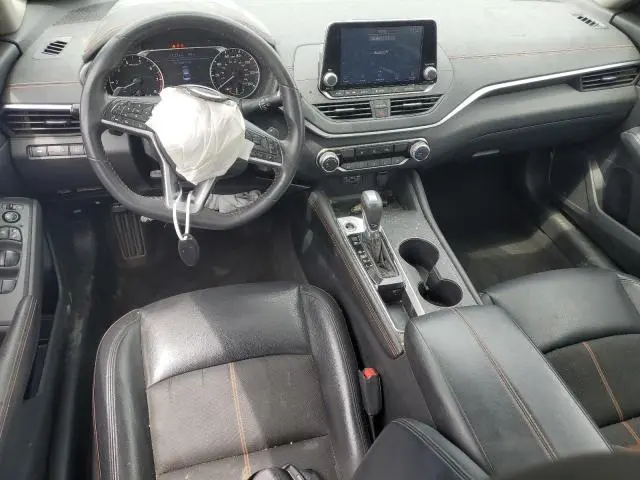 2022 NISSAN ALTIMA SR  