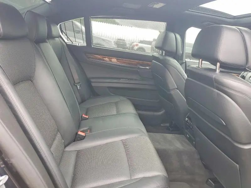 2014 BMW 750 LXI  