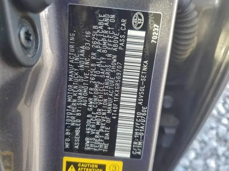 2016 TOYOTA CAMRY LE  