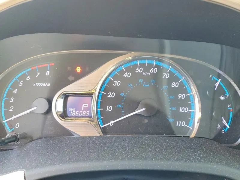 2011 TOYOTA SIENNA XLE 8-PASSENGER  