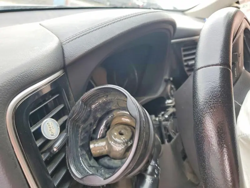 2019 MITSUBISHI OUTLANDER SE  