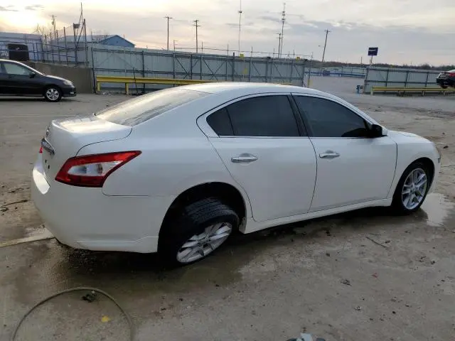 2010 NISSAN MAXIMA S  