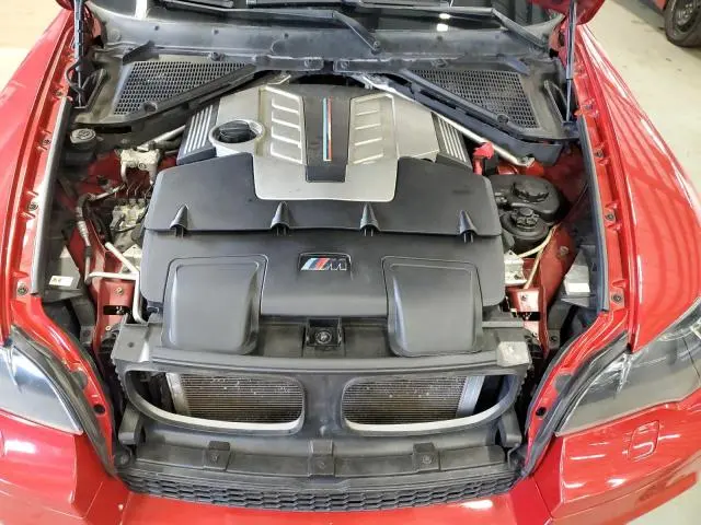 2011 BMW X6 M
