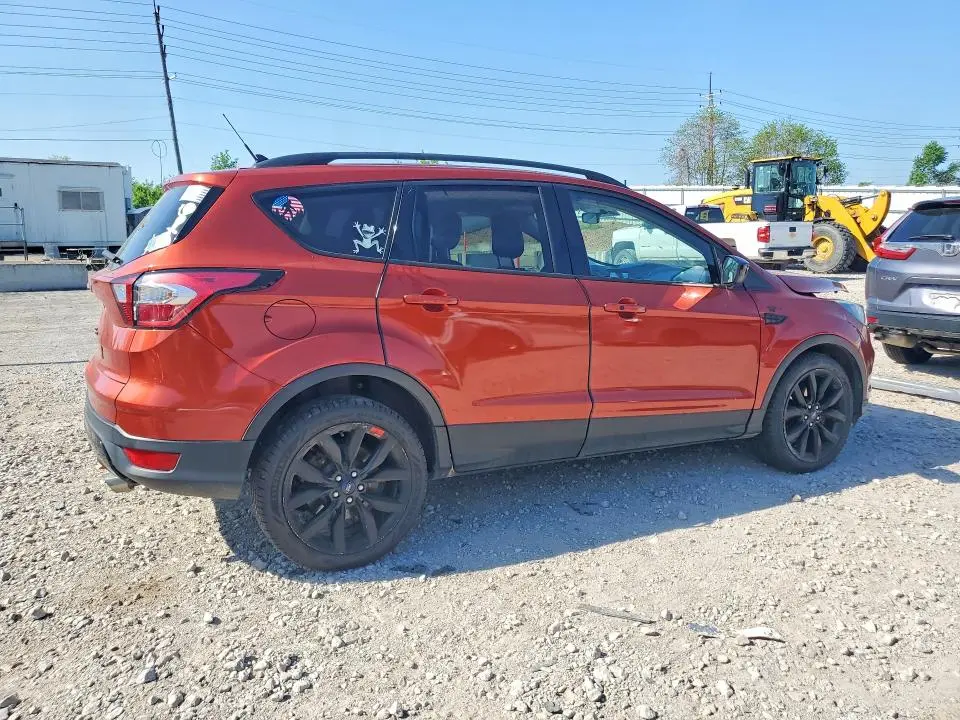 2019 FORD ESCAPE SE  
