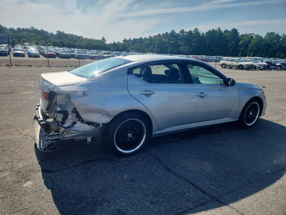 2020 NISSAN ALTIMA SR  