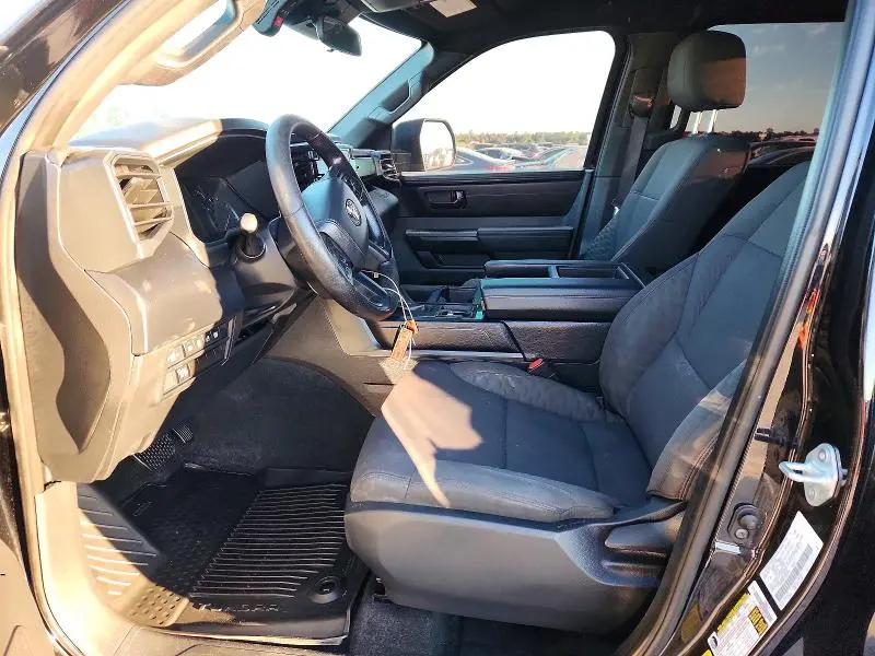 2026 TOYOTA TUNDRA SR  