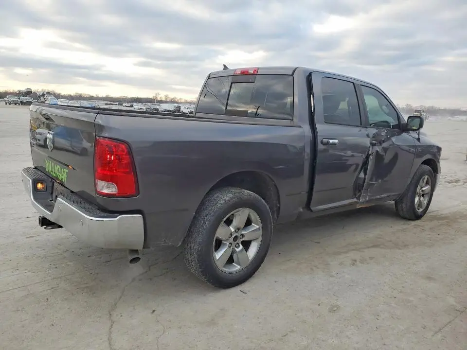 2014 RAM 1500 SLT  