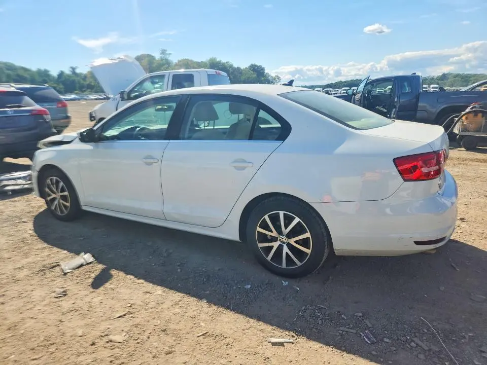 2017 VOLKSWAGEN JETTA SE  