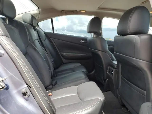 2011 NISSAN MAXIMA S  