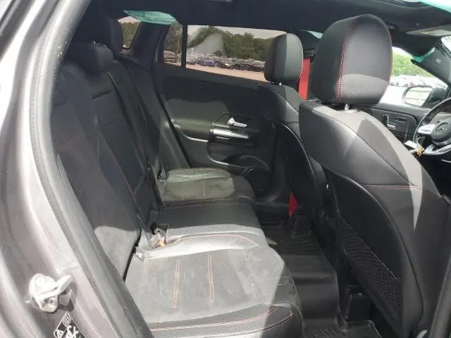 2021 MERCEDES-BENZ GLA 35 AMG  