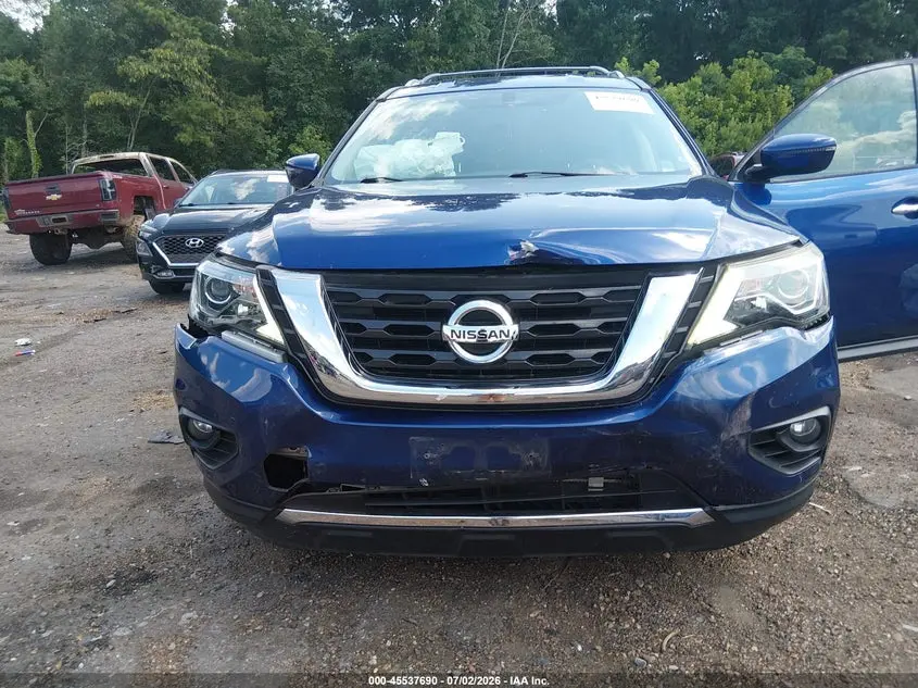 2018 NISSAN PATHFINDER SV