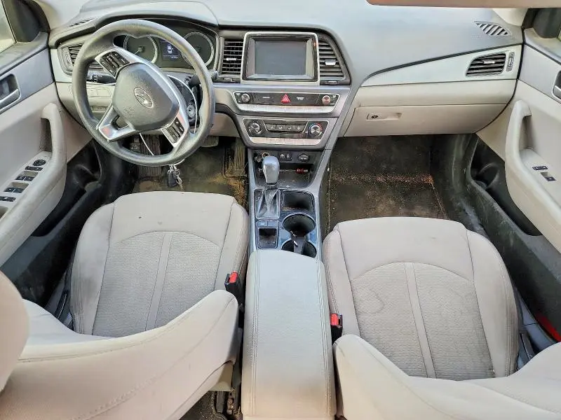 2019 HYUNDAI SONATA SE  