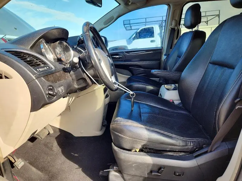 2012 CHRYSLER TOWN & COUNTRY TOURING  