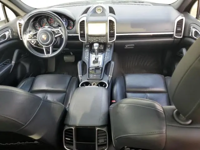 2016 PORSCHE CAYENNE
