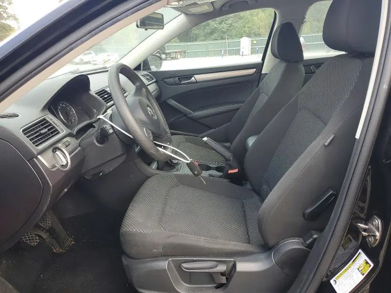 2012 VOLKSWAGEN PASSAT S  