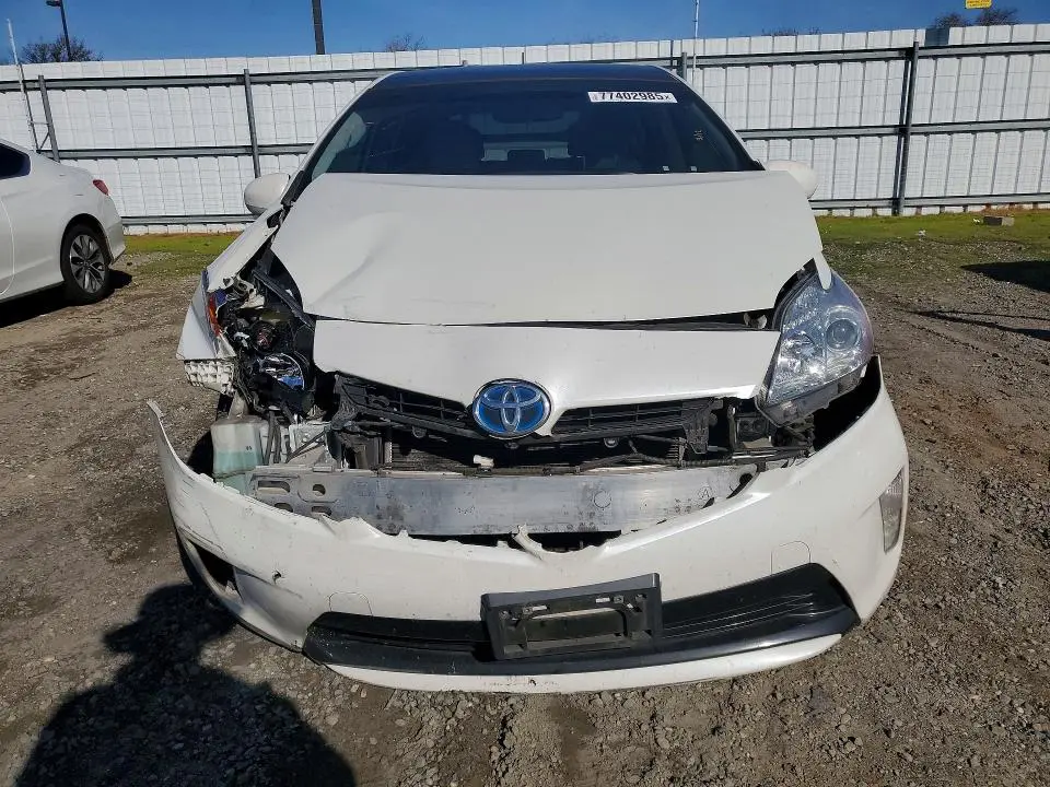 2015 TOYOTA PRIUS   