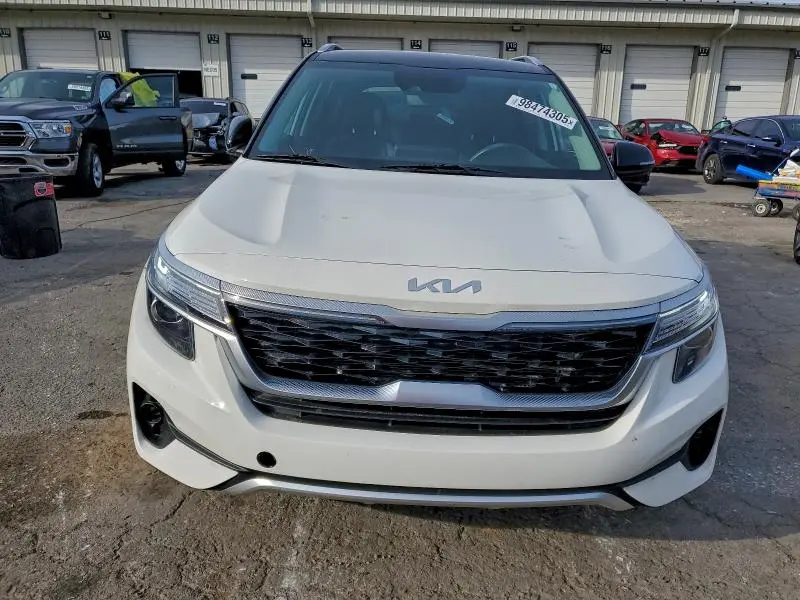 2023 KIA SELTOS S  