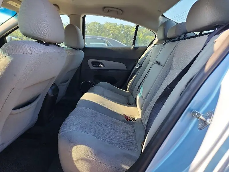 2011 CHEVROLET CRUZE LT  