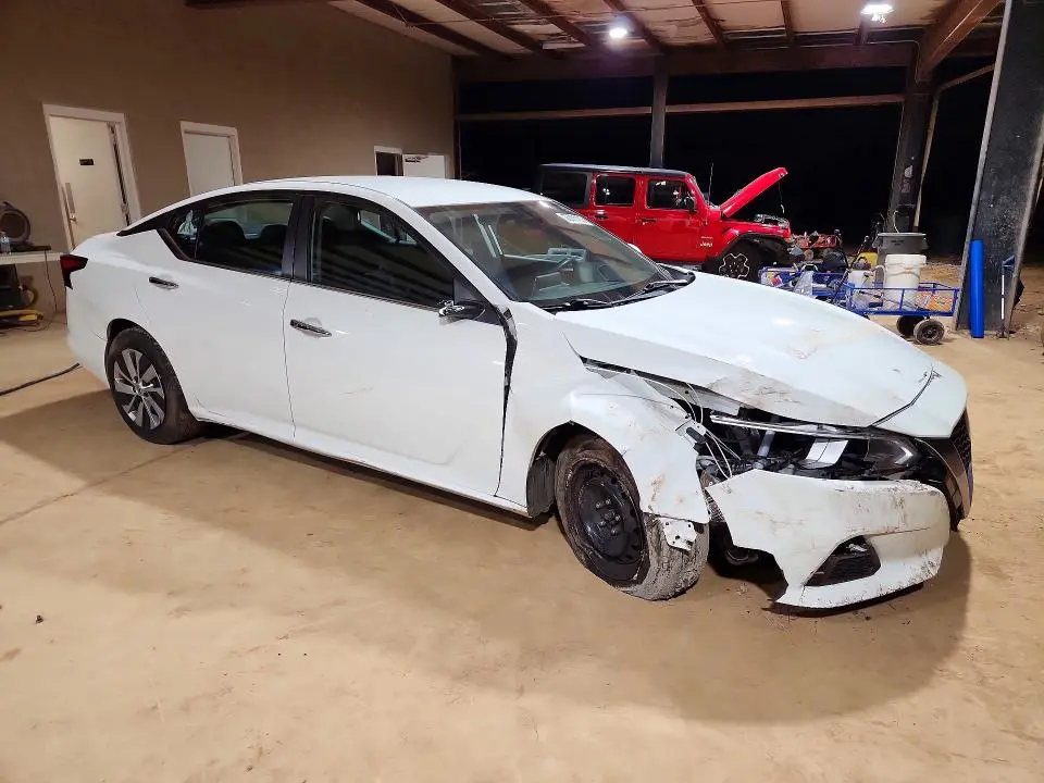 2019 NISSAN ALTIMA S  