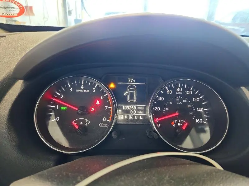 2013 NISSAN ROGUE S  