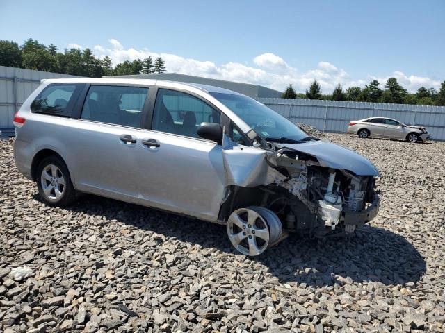 2012 TOYOTA SIENNA 