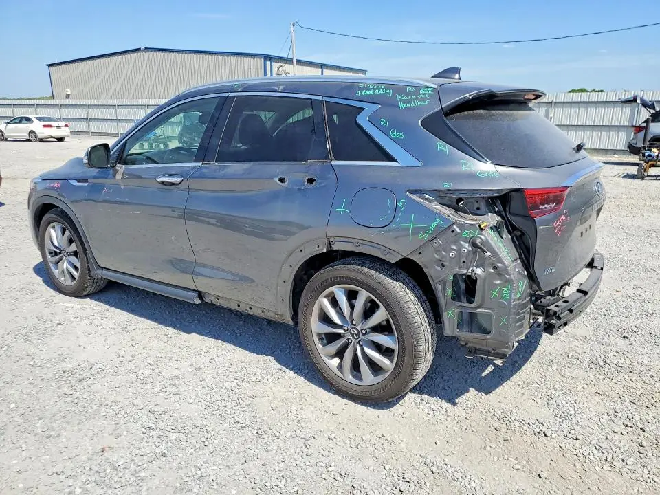 2021 INFINITI QX50 LUXE  