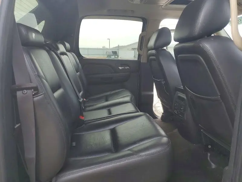2011 CHEVROLET AVALANCHE LTZ  