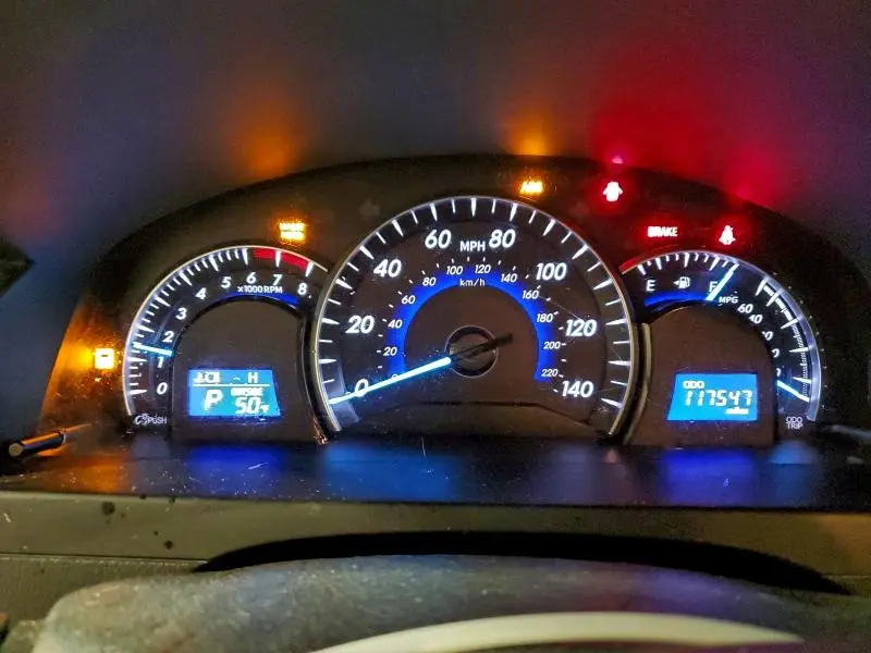 2012 TOYOTA CAMRY SE  